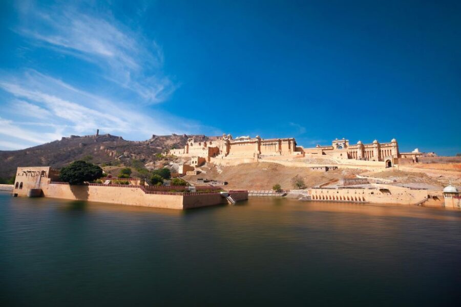 Jaipur: Full-Day Sightseeing Tour with Guide and Lunch - Amber Fort: the hilltop views and the Rajput–Mughal mix
