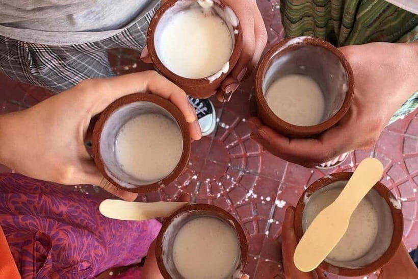 Jaipur: Guided History Walking Tour with Food Tasting - First Steps at New Gate: Getting Oriented in Jaipur’s Old Core