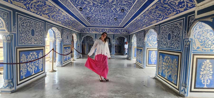 Jaipur: Half-Day or Full-Day Tour with Flower Market - City Palace and Jantar Mantar: two big landmarks with different personalities