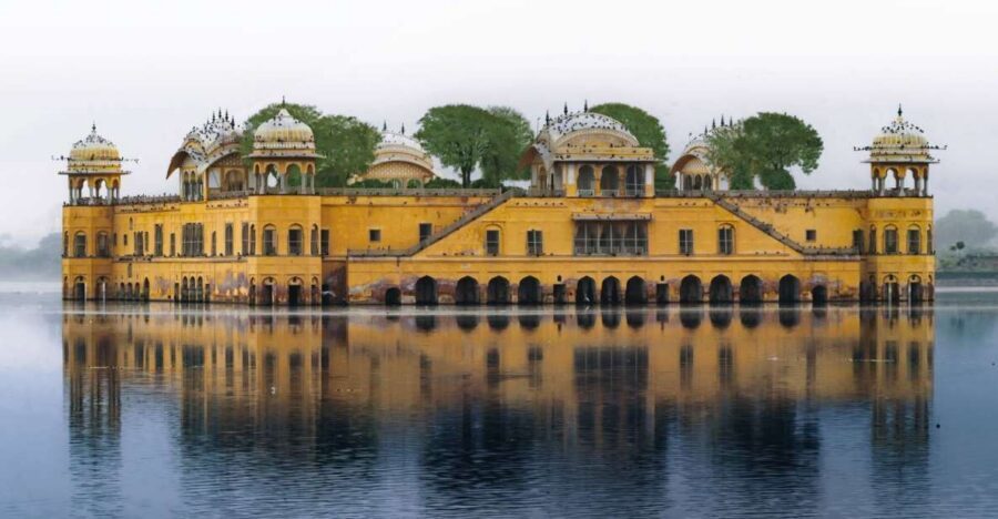 Jaipur Half-Day Tour Amer Fort, Jal Mahal & hawa mahal. - Amber Fort and the royal Rajput lifestyle you can actually picture