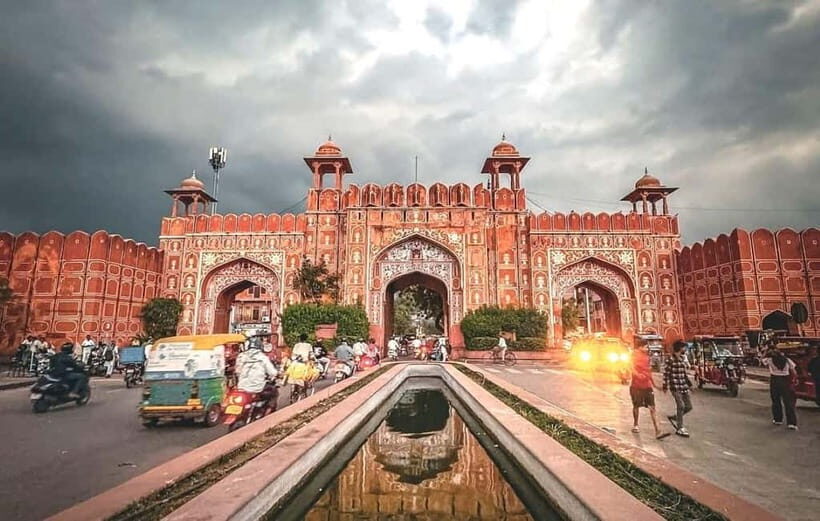 Jaipur: Half or Full-Day Sightseeing Tour with Flower Market - Flower Market Morning: the best way to get your bearings fast