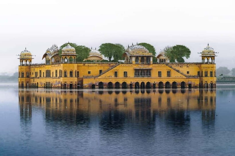Jaipur: Half or Full-Day Sightseeing Tour with Flower Market - Panna Meena ka Kund: the stepwell break that feels quiet