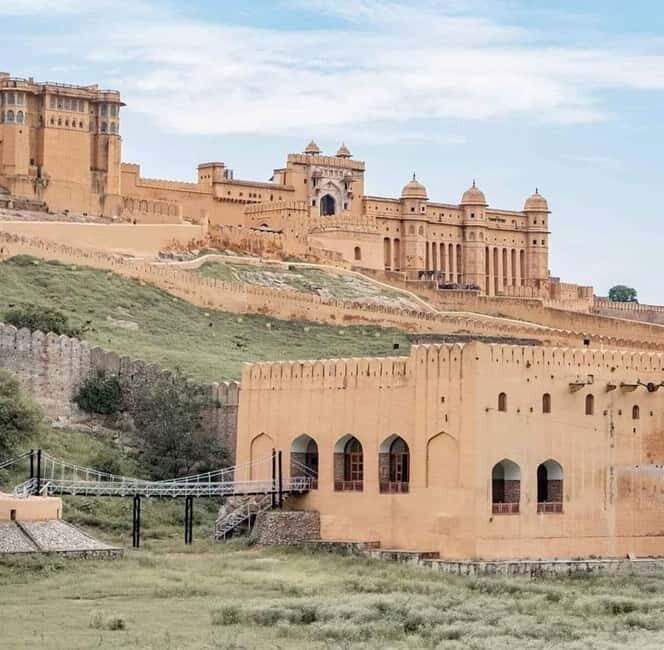 Jaipur: Half or Full-Day Sightseeing Tour with Flower Market - Hawa Mahal photos and City Palace courtyards