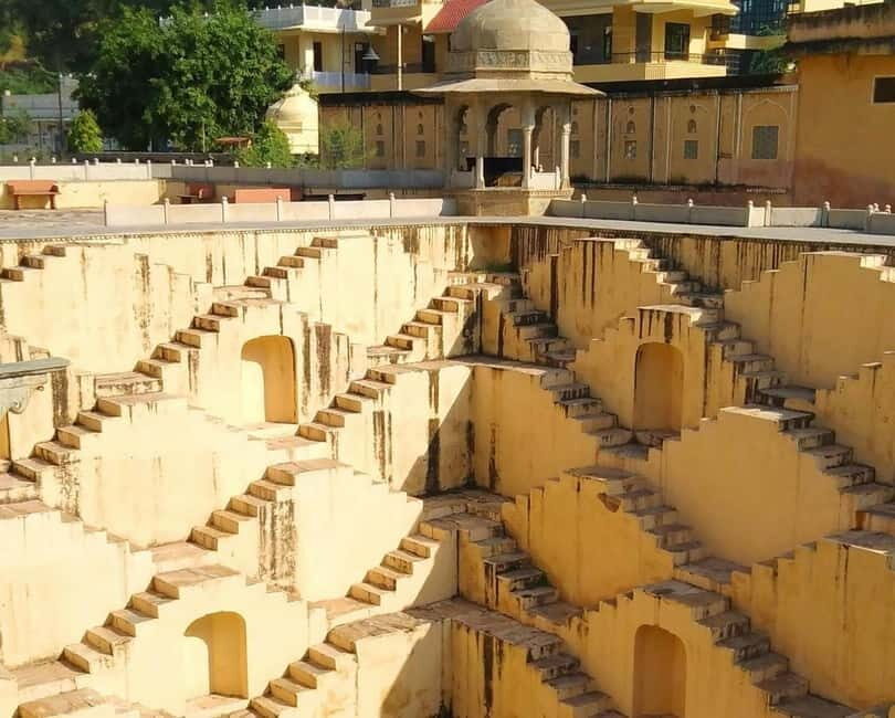 Jaipur: Instagram Tour of The Top Photography Spots - Birla Mandir and Albert Hall Museum: two styles of Jaipur photography