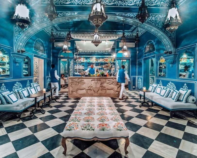 Jaipur: Instagram Tour of The Top Photography Spots - Jantar Mantar, City Palace, and Jal Mahal for scale and geometry