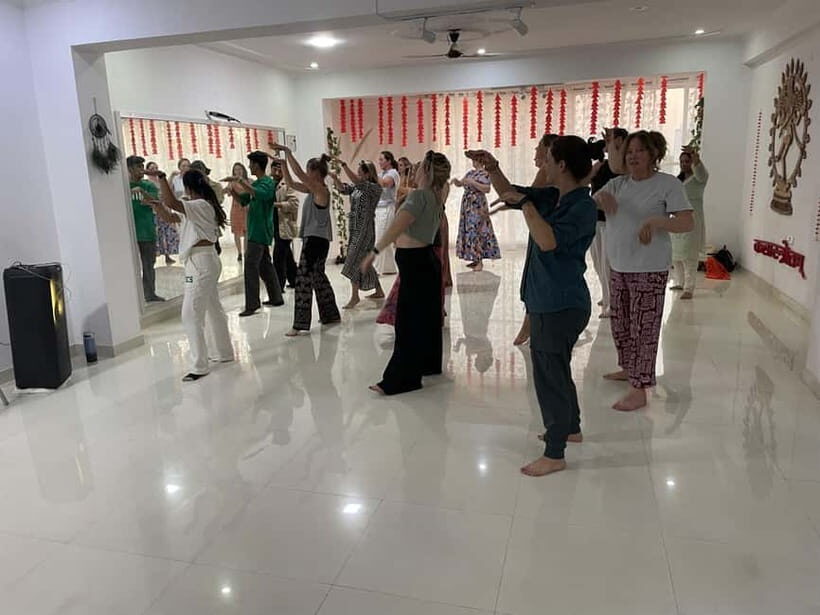 Jaipur: Namaste Bollywood l Dance like a Star - Practical tips so you don’t waste a minute of your class