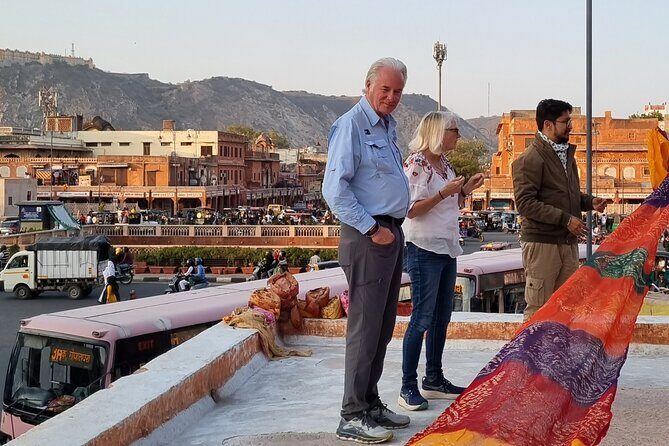 Jaipur No Shopping Guided Sightseeing Tour with Heritage Walk - City Palace and Hawa Mahal: Royal Spaces and Everyday Views