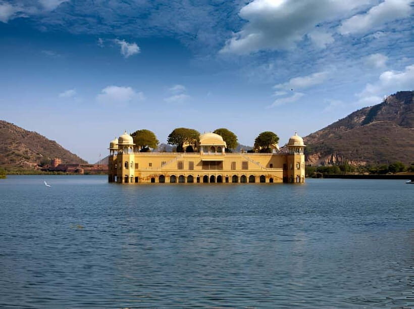 Jaipur: Personalized Full-Day City Tour by Car with Options - Why a private car day works so well in Jaipur