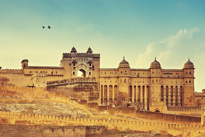 Jaipur: Private Day Trip by Tuk-Tuk & Guide with Pick-Up & Drop - Hawa Mahal: iconic window views, with a no-entry reality check