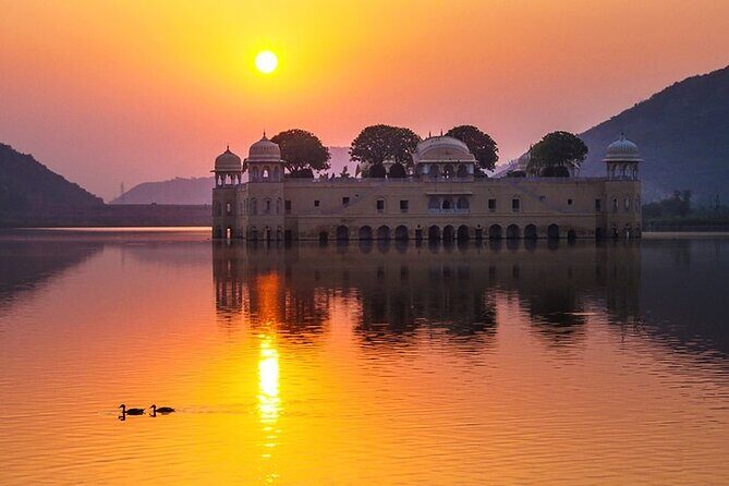 Jaipur Private Day Trip from Jaipur - Amber Fort (2 hours): UNESCO ramparts, gates, and a very “walkable” plan