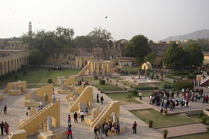 Jaipur Private Day Trip from Jaipur - Guides and transport: where the day feels smooth