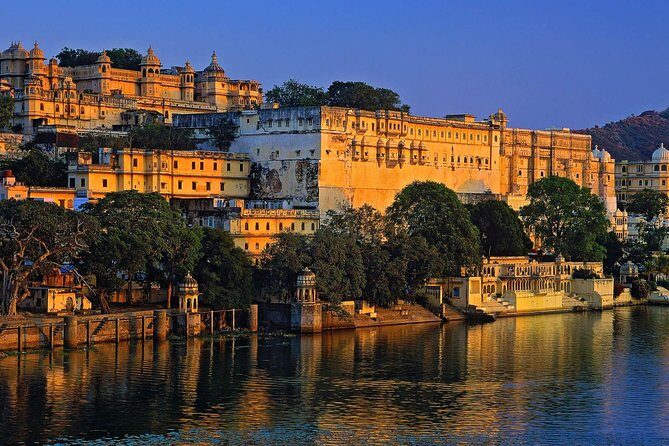 Jaipur Private Day Trip from Jaipur - City Palace of Jaipur (1 hour): courtyards plus museums with real variety