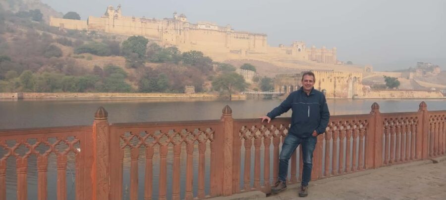 Jaipur Private Day Trip with Monument Tickets from New Delhi - Amber Fort UNESCO: hilltop fort views and guided walking time