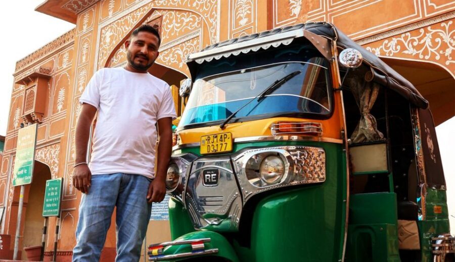 Jaipur: Private Full-Day City Tour By Tuk-Tuk with Pick-Up - Jal Mahal on Man Sagar Lake: scenic, short, and worth it