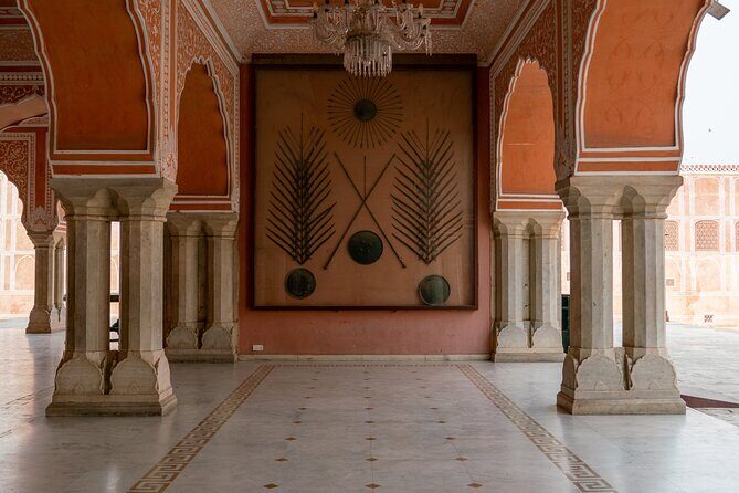 Jaipur Private Full Day Tour w/ AC Car & Guide (Eng, Esp, Fr, It) - City Palace of Jaipur: Where You Actually Need the Extra Time
