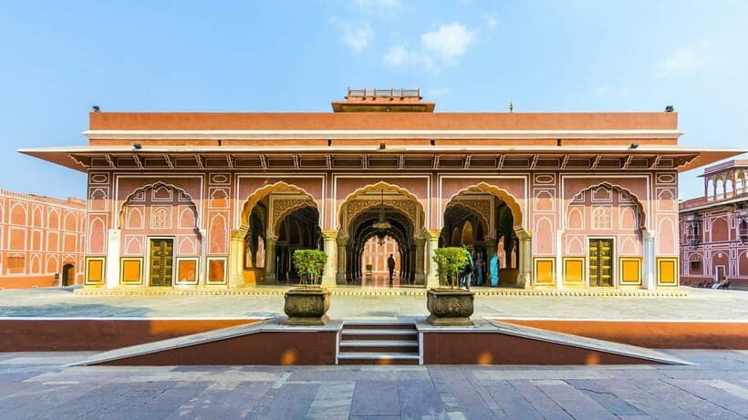 Jaipur: Private Half-Day Instagram Tour with Guide - Amer Fort: Long Enough to Feel It, Tight Enough to Stay on Schedule