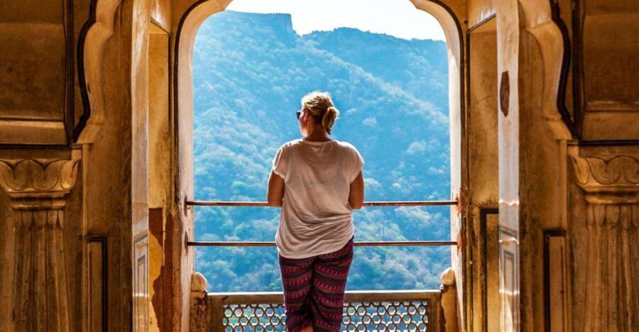 Jaipur: Private Instagram Tour of Top Photography Spots - Jal Mahal and the Water Palace: how to shoot across open views