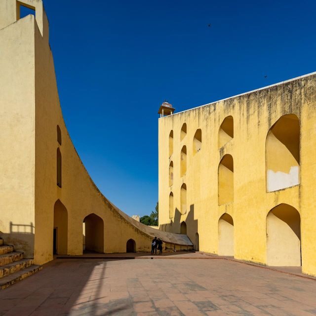 Jaipur: Private Instagram Tour of Top Photography Spots - Amber Fort: courtyards, pols, and antique doors that reward patience