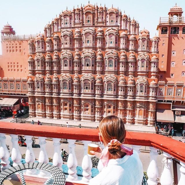 Jaipur: Private Instagram Tour of Top Photography Spots - Patrika Gate’s morning colors for portraits that look real