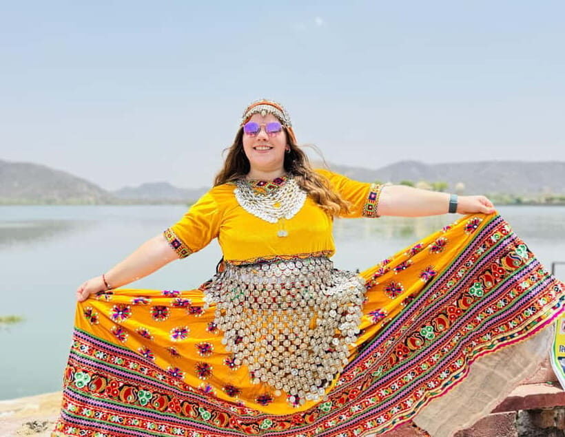 Jaipur: Private Tour for Instagram and Photography Lovers - Lunch, then a traditional village craft workshop