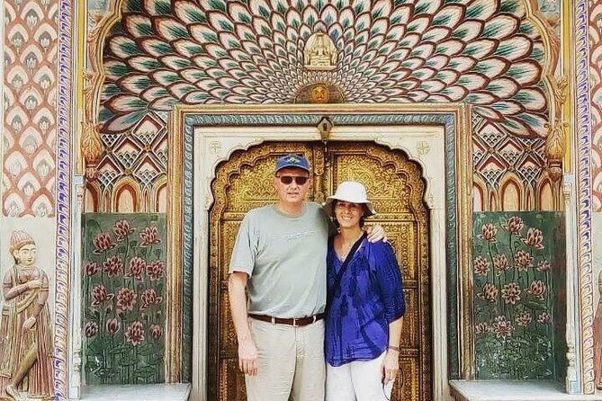 Jaipur Sightseeing & Shopping Tour by Private Car with Guide - Hawa Mahal’s 953 Windows: How to Turn a Photo Stop Into a Real Moment