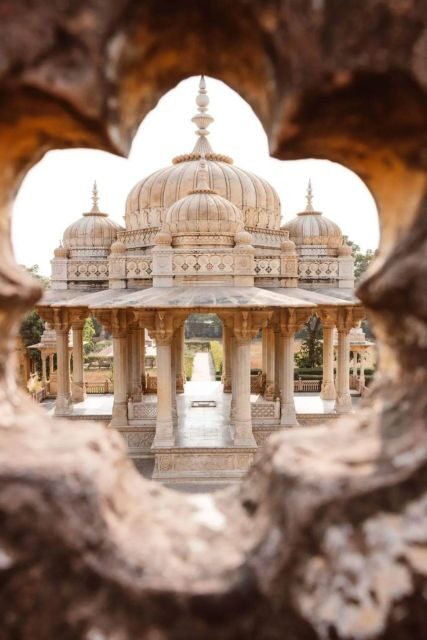 Jaipur sightseeing tour with monkey temple (Galta ji temple) - Shopping in Jaipur: arts and crafts without derailing the day