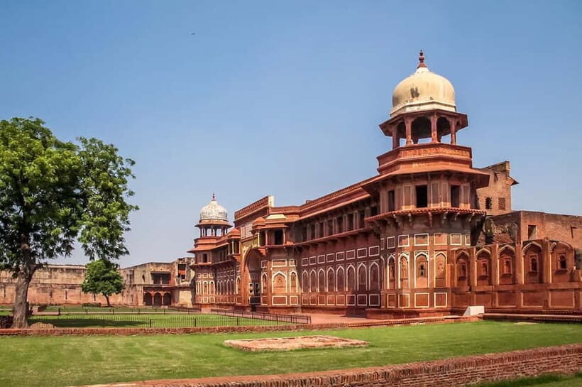 Jaipur: Tajmahal Sunrise Tour with Fatehpur Sikri & Abhaneri - Fatehpur Sikri UNESCO: a former capital you can still roam
