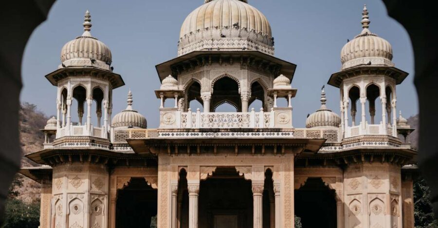 Jaipur: Temple Tour - Birla Mandir Marble Steps: A Calm Break in the Middle of the City
