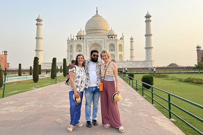 Jaipur to Agra Private Taj Mahal and Fort Tour - Agra Fort inside the walled-city feeling
