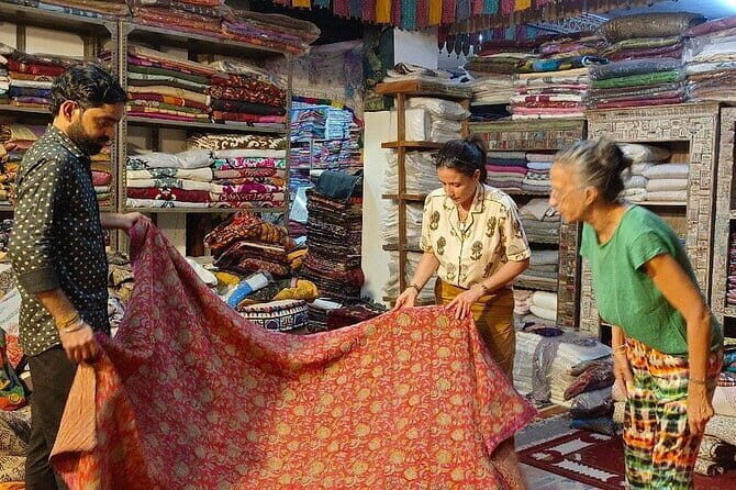 Jaipur Women Crafts and Shopping Tour - Stop 2: Channi Carpets & Textiles for Hand-Knotted Rug Shopping