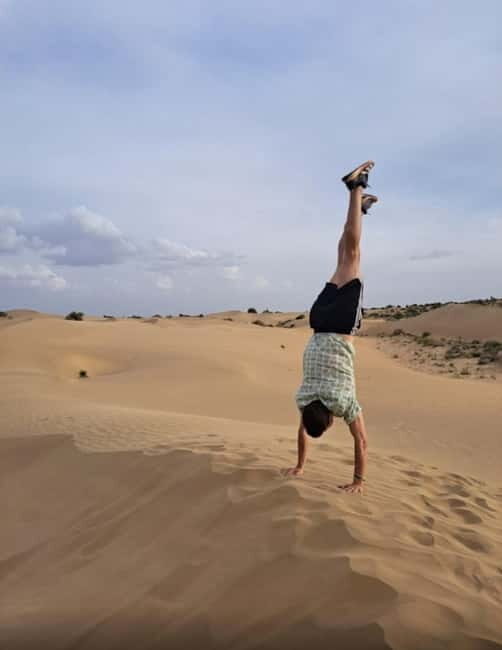 Jaisalmer: Experience a Luxury Desert Camping - Evening at the luxury camp: dinner, folk show, and stargazing