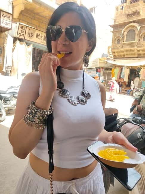 Jaisalmer Food Tour: Taste the Flavors of the Golden City! - Why This Jaisalmer Food Walk Works So Well