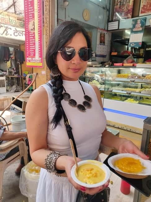 Jaisalmer Food Tour: Taste the Flavors of the Golden City! - Kheer Chamcham and Ghewar: Desserts You’ll Remember