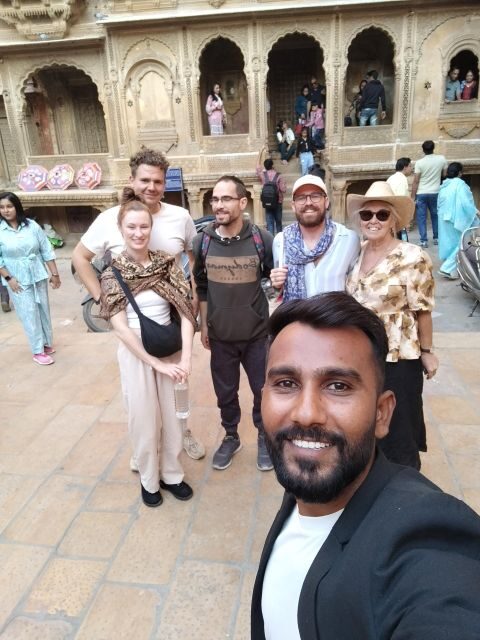 Jaisalmer Heritage Walking Tour With Professional Guide - Nathmal ki Haveli and the puzzle design: merchant life you can picture