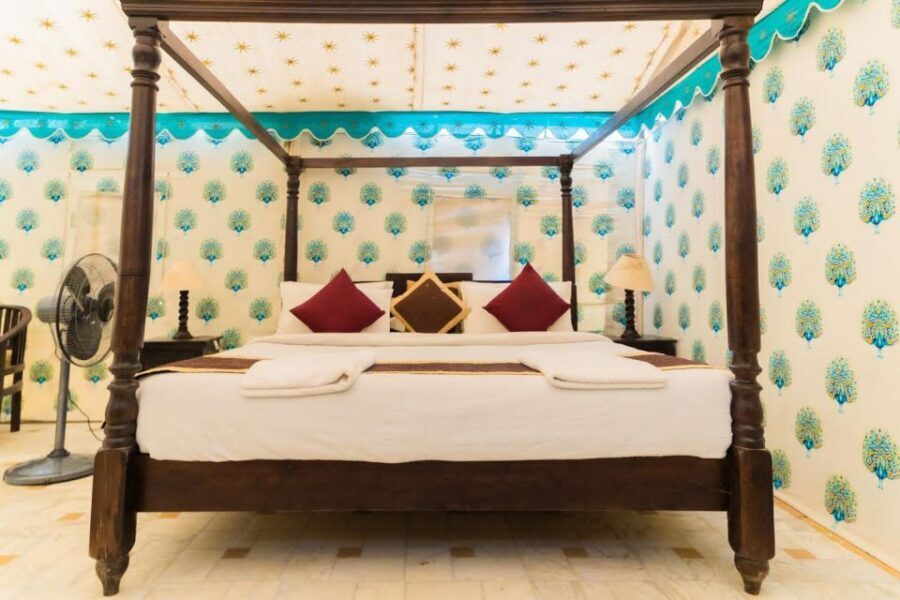 Jaisalmer: Romantic Night with Luxury Desert Camping - Entering the Thar Desert: Desert National Park and Camel Time