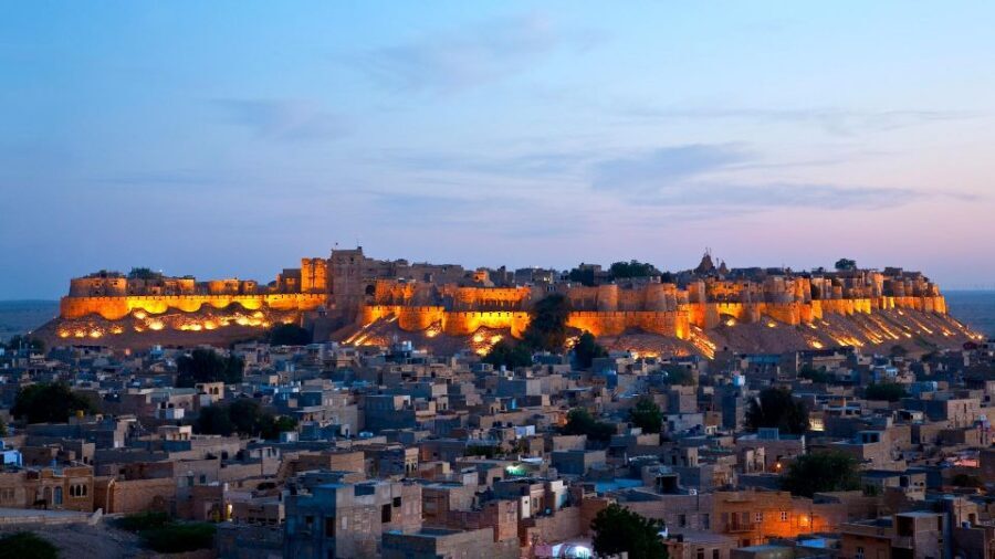 Jaislamer Sightseeing with Sunset Camel & Desert Safari Tour - Comfort and Etiquette: Temples, Heat, and What to Pack