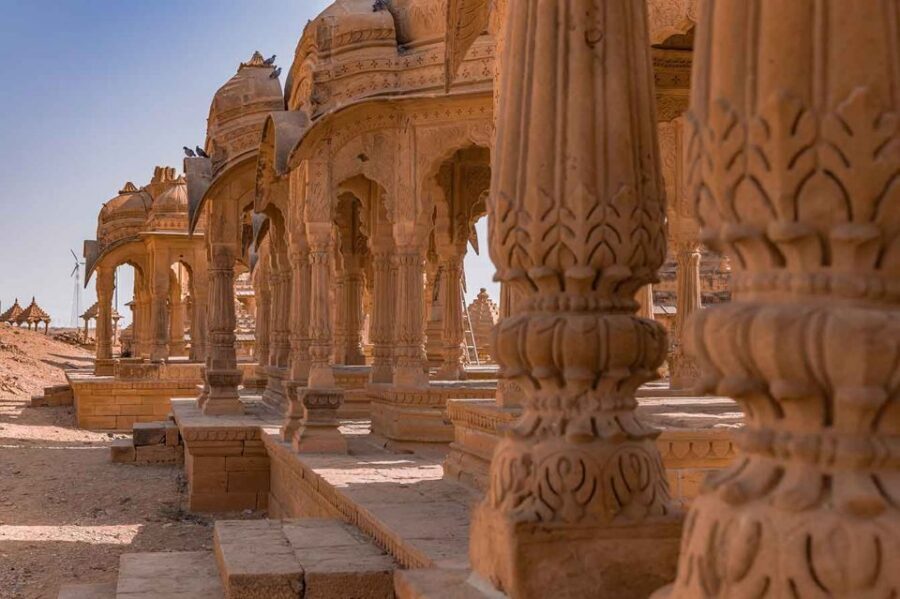 Jaislamer Sightseeing with Sunset Camel & Desert Safari Tour - Gadisar Lake and Old Market Energy Before Lunch