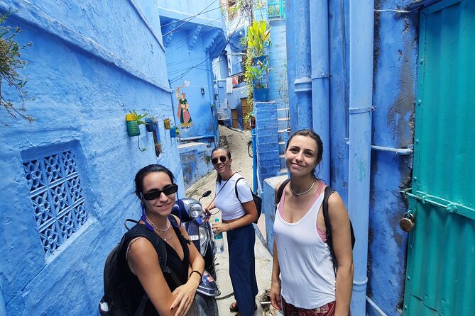 Jodhpur Blue City Heritage Walking Guided Tour - Clock Tower Market (Sardar Market): shopping, snacks, and a familiar ending