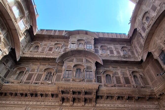 Jodhpur Tour : Fort, Jaswant Thada, Step-Well & Local Bazaar - Mehrangarh Fort: Views, Strong Walls, and Stories You Can Feel