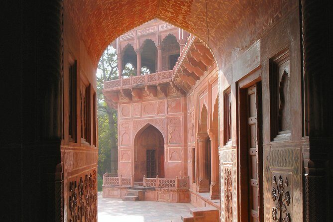 Journey to India's Heart: 7-Day Golden Triangle Escape - Day 1 in New Delhi: airport arrival plus Red Fort at night