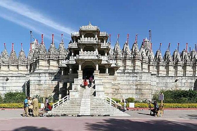 Kumbhalgarh and Ranakpur sightseeing Private Trip All Inclusive - Ranakpur Jain Temple: Marble Detail With a Calm Pace