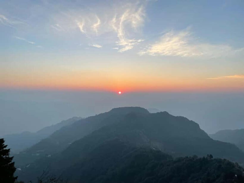 Kunjapuri Temple Sunrise Tour From Rishikesh - Guide and group style: private transfer with English help