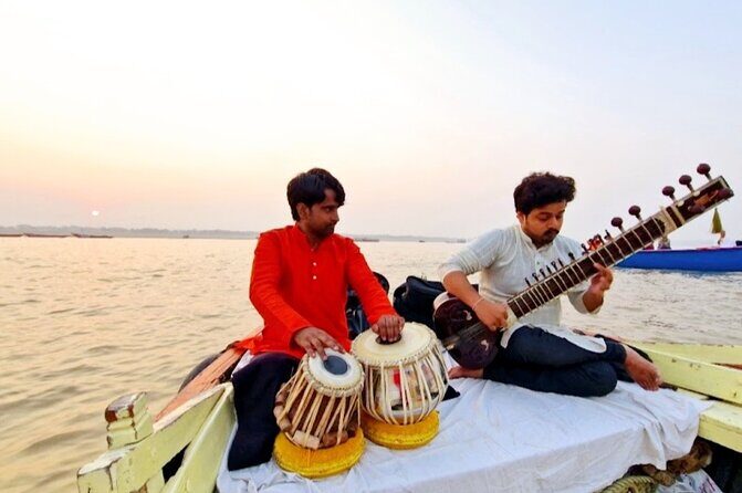 Learn to play a traditional indian instrument in Varanasi! - 1-to-1 vs Group Lessons: Picking the Right Lesson Size