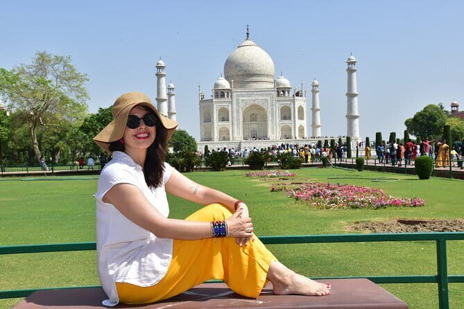 LOCAL Agra :Taj Mahal Sunrise / Sunset Private Tour by Car - Taj Mahal visit: what 2 hours usually gets you