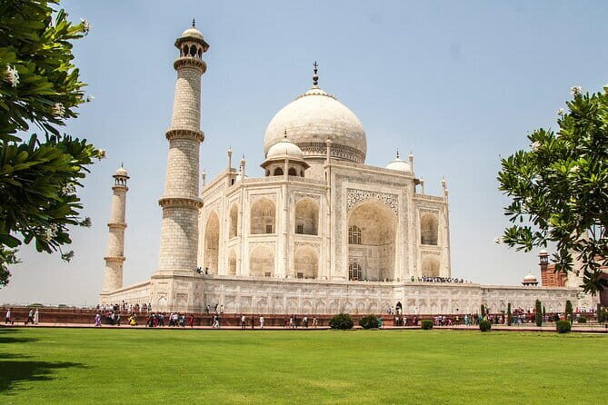 LOCAL Agra :Taj Mahal Sunrise / Sunset Private Tour by Car - Agra Fort: a Mughal “royal residence,” not just a fort