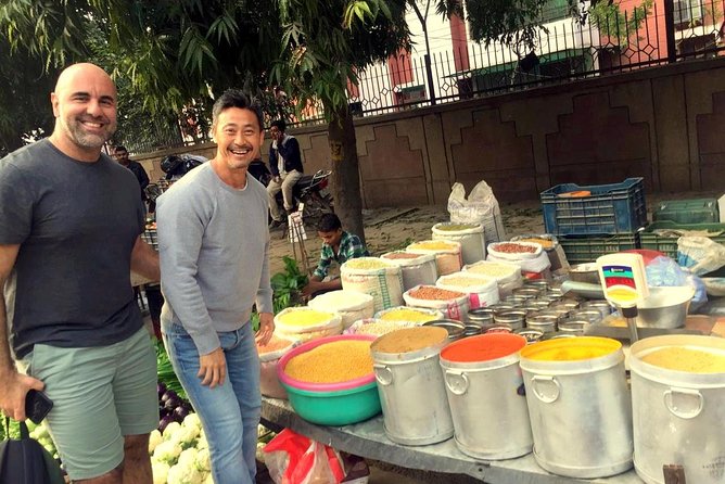 Local Market Tour & Five Course Meal Class - Lajpat Nagar at street level: why the market matters