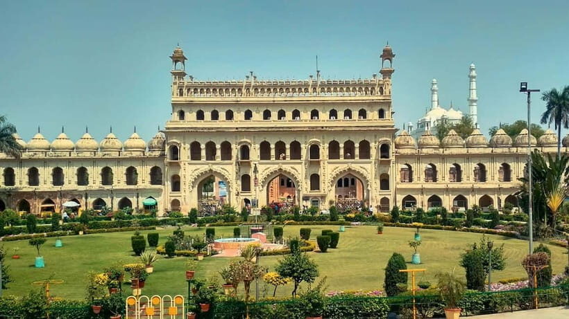 Lucknow: Private Day Tour with Lunch and Hotel Pickup - Key highlights worth prioritizing