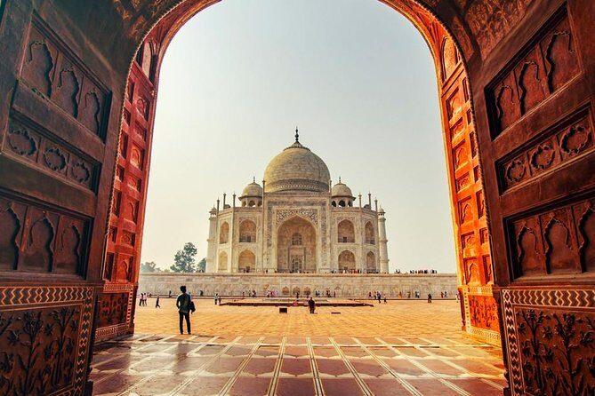 Luxury Golden Triangle Tour with Oberoi Hotels - The Golden Triangle loop, but with a luxury rhythm