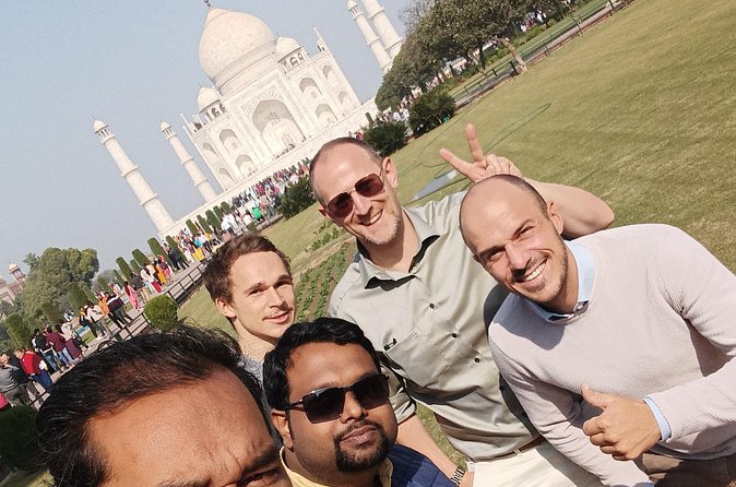 Luxury Same Day Taj Mahal tour From Delhi - All Inclusive - Agra Fort after the Taj: Akbar’s fortress in the same day