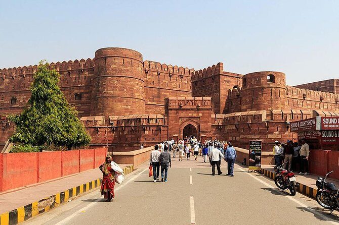 Majestic Golden Triangle With Varanasi - Day 1 in Delhi: arrival day and getting oriented